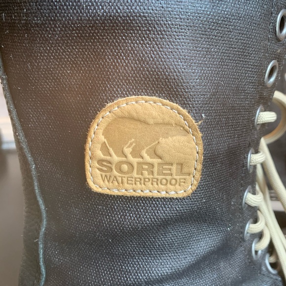 Sorel Women’s Boots - Picture 2 of 5